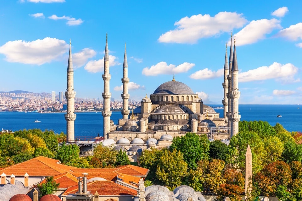 Istanbuls tak ved Den blå moské eller Sultan Ahmet-moskeen, Bospho
