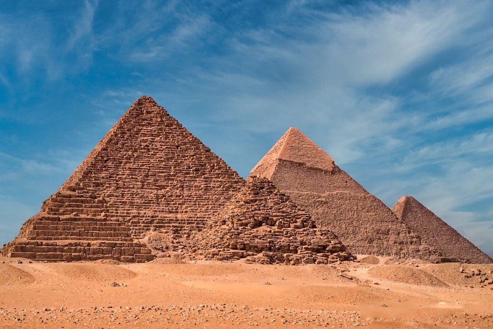 giza-pyramidene
